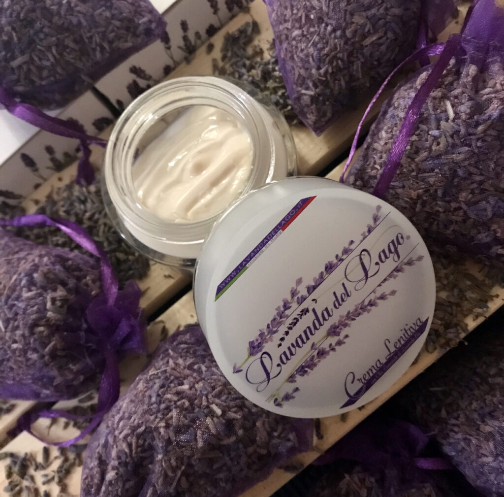 Crema lenitiva di La lavanda del lago, 